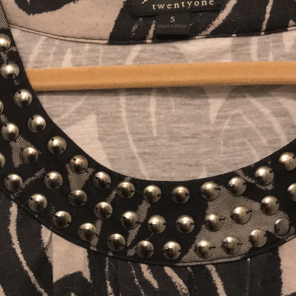 Tank - Picture 2 of 2